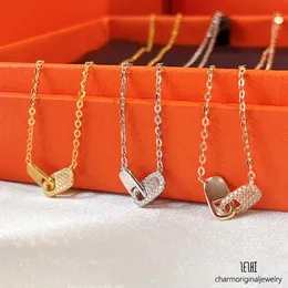 diamanthalsband designer halsband för kvinna pendel klassisk moder personlighet mode lyckligt rostfritt stål pläterade kvinnor flickar valentiner dag smycken