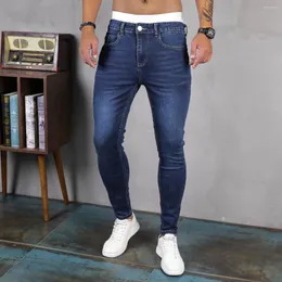 メンズジーンズの男性スリムフィットピュアカラーカジュアルスタイル2024ファッションタイドストリートブランド男性デニムパンツ高品質のズボンブール
