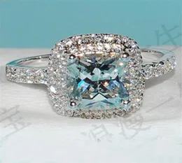 Lady039s Sona Diamond Ring Takı 925 STERLING Silver Princesscut 4Ct Valentine039S Günü için Kristal Elmas Alyans G6610929