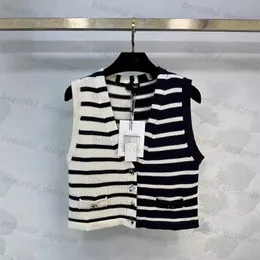 Modedesigner kvinnors tankar camis vår och sommar ny avancerad känsla reducerad ålder flicka söt kändis liten doftande vind kontrast färgtråd stickad tank