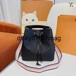 ルイーズバッグルイーズビューズプロクスLVSE VITON MARELLEハンドバッグLuxurys Twist Fashion Bag Tote Bucket Bag Women Classic Style Leather Messenger Crossbody Bags