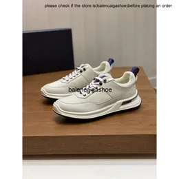 Prades Shoes Fall Pradshoes 남자 스타일 운동화 겨울 캐주얼 신발 러너 디자이너 Cowskin Genuine Leather Mesh Outdoor Walking Sports Traienrs Super Man Shoe