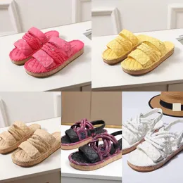 Дизайнерские сандалии женские бренды тапочки мода на открытая повседневная обувь на липучке для липучки хрустальной ягнят