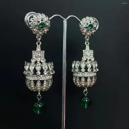 Dangle Küpeler Bilincolor Lüks Vintage Rhinestone Beyaz ve Emerald Yeşil Are Aeolian Bell Kadınlar Yunanistan Tarzı Düğün Takı