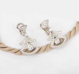 S925 Brincho de queda de charme de prata com formato de ventilador de diamante em cores de platina banhadas para mulheres presentes de jóias de casamento ter carimbo ps75731672875