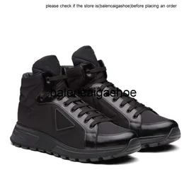 Pradshoes gabardine Prades обувь Refnilon High Top Sneakers Men Men Rainter Runner Sports Downtown Кожаный эмалированный треугольник повседневная прогулка