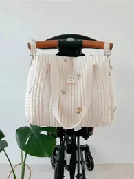 Корейский стиль рожденного подгузника по уходу за детьми Мама мама вышивая вышивка стеганая коляска Организатор хранения большие сумочки 240416