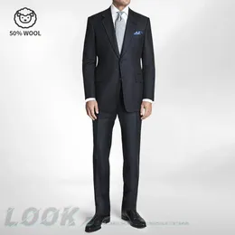 Mens Premium Suit -Business Suit Professional Formal Wear Perfekt för arbete och bröllop50% WoolCustomizable Fit With 20 Size 240426