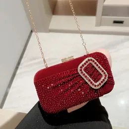Modne wieczorne torebki torby i czerwona torebka luksusowy projektant ramię błyszczące kryształowa torebka Bankiet 240426