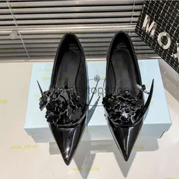Praddas pada prax prd origami patentlägenheter spetsiga tå blommor sandal triangel elegent pumpar låg klack balettlägenheter ballerina för kvinnor designer skor 3D läder flöde