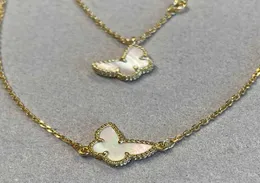 2021 New arrival V gold material butterfly shape bracelet and necklace with white shell for women engagement jewelry gift 1639069