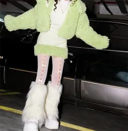 Skarpetki Hosierowe Furry Nogi podgrzewacze Y2K Goth White Faux Fur Covers Lady Cute JK Knel długość Hipster ciepła skarpetka 2209267262204