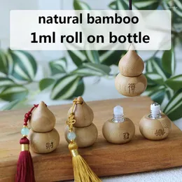 Storage Bottles 1ml Natural Bamboo Roller Bottle With Tassels Portable Cute Gourd Shaped Pendant Roll On Mini Car Perfume