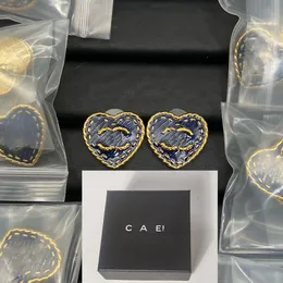 Orecchini designer Materiale in ottone 925 Nego d'argento Anti-allergici Blue Heart Lettera di marca di lusso Earring Ladies Birthing Regali di gioielli squisiti con scatola