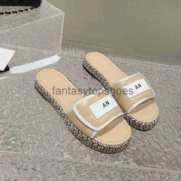 Kanales Sandalen Designer CF Sommer Frauen Luxusschuhe Pantoffeln Ringer Kette Schwarz weiß Aprikosen Farbe Leder Sandale Outdoor Beach Flat Woman Dr.