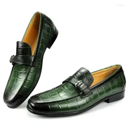 Повседневная обувь мода высококачественная мужская лоферы летнее скольжение бренда ручной швейной пряжки для всех