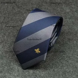 Nowy styl 2023 MARKA MARKA MARKA W 100% jedwabny Jacquard klasyczny ręcznie robiony krawat dla mężczyzn Wedding Casual and Business Neck Tie 665 Oryginalne wydanie