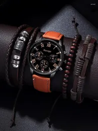 腕時計3PCSファッショナブルなビジネスサーキュラーローマスケールベルトメンズクォーツウォッチ付きPUブレスレットセット