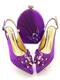 Сандалии элегантный фиолетовый каблук 75 -сантиметровый пакет для женщин с насосами с кафедом -цветоком украшения цветов африканские туфли и сумочка набор QSL0316761322