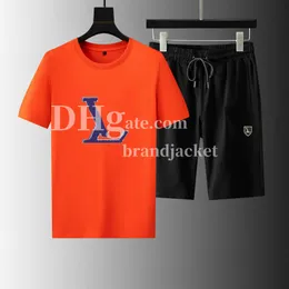 Летний дизайнер Tshirt Men Screes Suits Sets jogger Whothirts Бренд Короткие костюмы буквы с короткими брюками.
