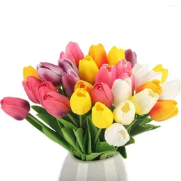 Flores decorativas 30pcs flor requintada artificial realista tulipas tulipas de buquê decoração de festas de origem presentes