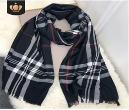 2020 Nya klassiska brittiska rutiga rutor Bomullsdamer Högkvalitativa kvinnor Cashmere Scarf For Women Autumn and Winter Shawl Dualuse 017302461