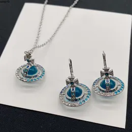 Viviennelies Fashion Classic Blue Earth Planet Necklace UFO Crystal Glass Ball Designer Saturno Jeweller Westwood For Woman Regali per vacanze di alta qualità Udyt