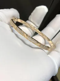 Damenarmband Gold Drehmoment Bangle Doppelreihe Diamant Luxusschmuck Breite 5 mm versteckt Inlay -Prozess hohe, fade resistente Armbänder Designer für Frauen Bijouxq2