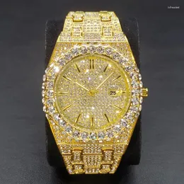 Orologi da polso drop uomini guardano fresco diamanti ghiaccio oro oro orologio da polso di lusso rhinestone stapple stapacels waterproof clock man.