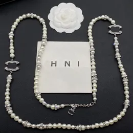 Klassisk diamanthänge designer högkvalitativ varumärke Pearl Women's Necklace Wedding Jewelry Gift