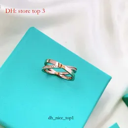 Tiffanyring Sleek Line X Ring Ideal Par 'Holiday Present Personlig designstil utformad från rostfritt stål Tiffanyjewelry 2834