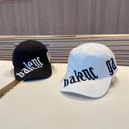 Balangi Plactor Projektant Bouncer Baleencigaa Hat Heal Casquette Niezdolne słoneczne światło słoneczne High Edition Parysian Letter Hafdery Soft Top Baseball Cap WO WO