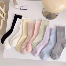 Women Socks 2 Par Spring och Autumn Long Ludd Cotton Midtube Women's Solid Color Seamless Head Thin