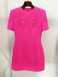 Sukienki imprezowe High Street EST 2024 Designer Mash Mase Runway Dress Damskie krótkie rękawie oszałamiające hafty z koralikami różu