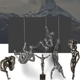 Sculptures Creative Rock Climbing Man Figures 3D Unique Resin Wall Mounted Hang Climber Figure Unique Handfinished Statue gass