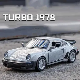 Diecast Model Cars 1/36 Porsche 911 1978 Model aluminiowy Zabawa z symulowanym metalowym odlewaniem z dekoracją mini samochodu mini samochodowe prezent Seriesl2405