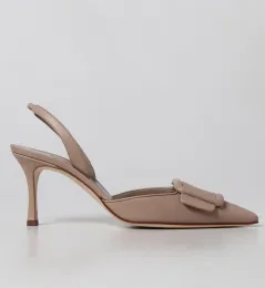 Berömda designer kvinnor maysli sandaler skor dam slingback pekade tå pumpar spänne-detal lady sexig fest bröllop stilett med låda
