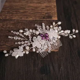 Wedding Hair Jewelry Bride White Flower Hair Comb Luxury Handmade Crystal Hair Ornament Wedding Headwear Pearl Headdress Woman Accessories Jewelry