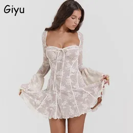 Vestidos casuais giyu sexy renda crochê clube festeira feminina 2024 Autumn Long Flare Sleeve Up Mini Mini vestido curto sem costas