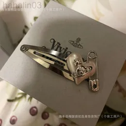 Desginer Viviennes Westwood Empress Dowager XIS Love Saturn Hair Clip High 버전 조각난 머리 클립 강령 클립 여성 가장자리 클립 은폐