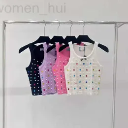 Frauen T-Shirt Designer 2024 Frühling/Sommer Neue schwere Industrie Hot Rolled Diamond Perle Micro Label Temperament Sexy und vielseitig gestricktes Tanktop für Frauen pzz6