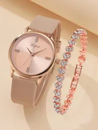 Zegarek na rękę w stylu moda damska luksusowa skórzana zespół analogowy kwarcowy kwarc na rękę damskie damskie ubrania beżowe zegar beżowy