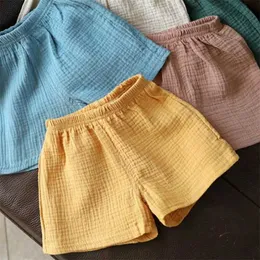 Shorts Baby girls cotton linen shorts summer new childrens five point pants boys and girls thin breathable PP pants girls clothingL2403