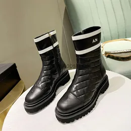 Chanelllies Sapatos Designer de altos canais de qualidade Boots de couro de bootas de couro feminino Botas de inverno Sapatos quentes sexy dfgdfg