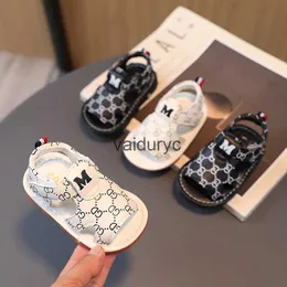 Sandalen Sommer Baby Sandalen weiche Soled Walkingschuhe für 0-1 Jahre alte Jungen Strand und Frauen werden namens Calling H240506 genannt