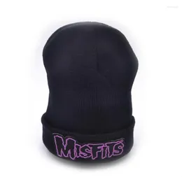 Boinas mais recentes modelo Misfits Logo Lã grãos 6 cores tricô Homem chapéus de inverno para mulheres Beanie Warm Hat Crochet Cotton4368411