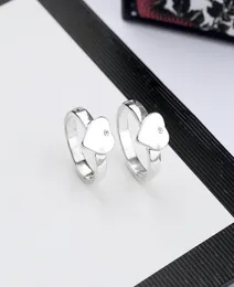 2020 Nowy produkt pierścionek miłosny Wysokiej jakości pierścionek ze stopu wysokiej jakości Pierścień dla kobiety moda prosta podaż biżuterii osobowości1073371
