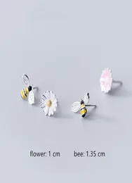 Mix Design 925 Sterling Silver غير متماثل العسل Bee Stud أقراط Rhinestone Sun Flower Elings for Women Girls Pendientes Jewelry7857627