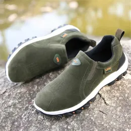 Scarpe casual slittamento rotondo naso oro maschi vulcanizzare scarpe da ginnastica taglia 42 tirocinanti di tnis sport oltre all'estero al unpato mostra sports est