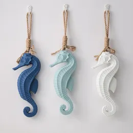 Seahorse Pendant for Wall Crafts Decor Wood Seahorse Figurine Gift Minimalist Sculpture Casting Mold Hanging Ornament 240429
